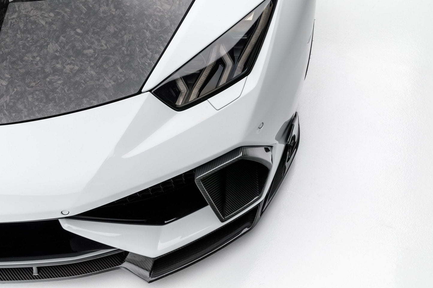 VORSTEINER MONDIALE EDIZIONE CARBON FIBER AIR INTAKE BEZELS – LAMBORGHINI HURACAN LP610-4